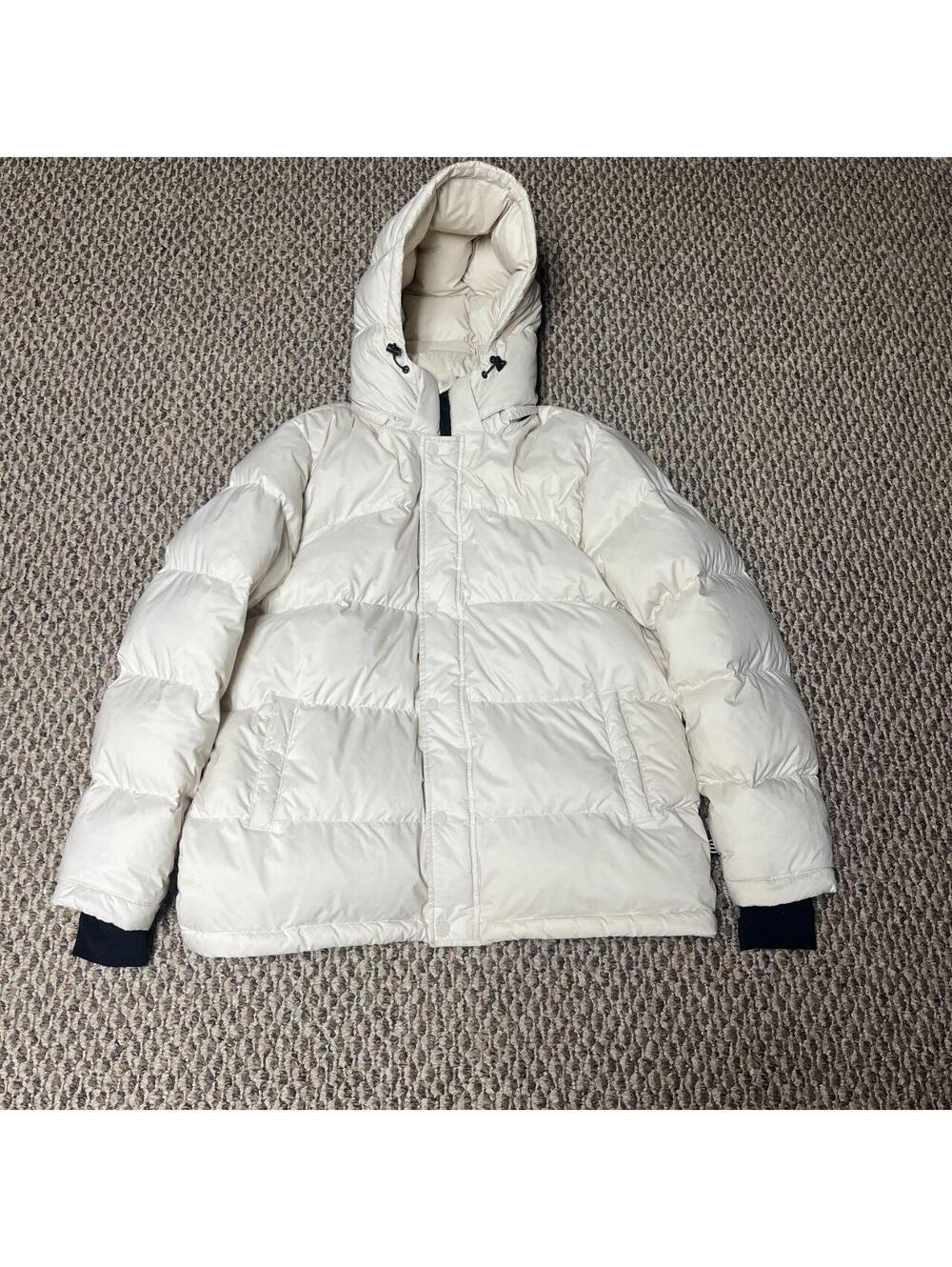 Women's Aritzia Super Puff Puffer Jacket Climatte Matte Pearl Sz. L